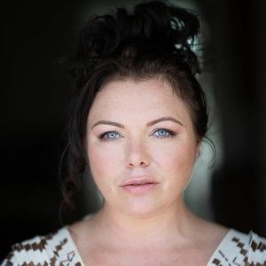 Meet your Posher, Simone